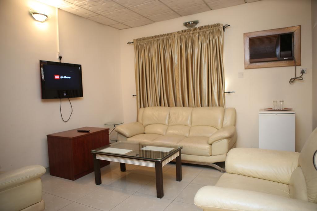 The Habitat Suites International Lagos Zimmer foto