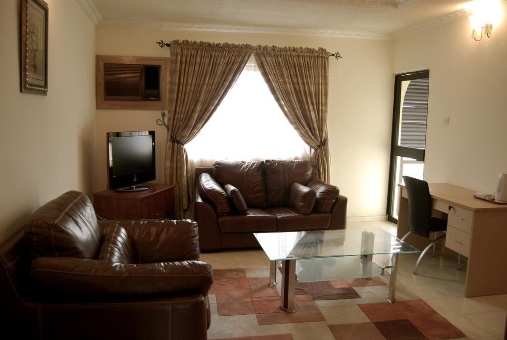 The Habitat Suites International Lagos Zimmer foto