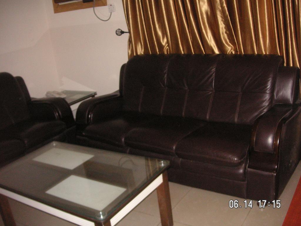 The Habitat Suites International Lagos Zimmer foto