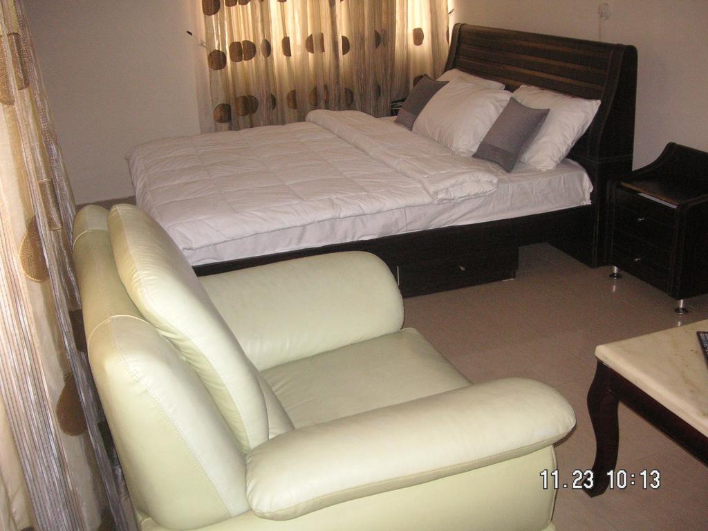 The Habitat Suites International Lagos Zimmer foto
