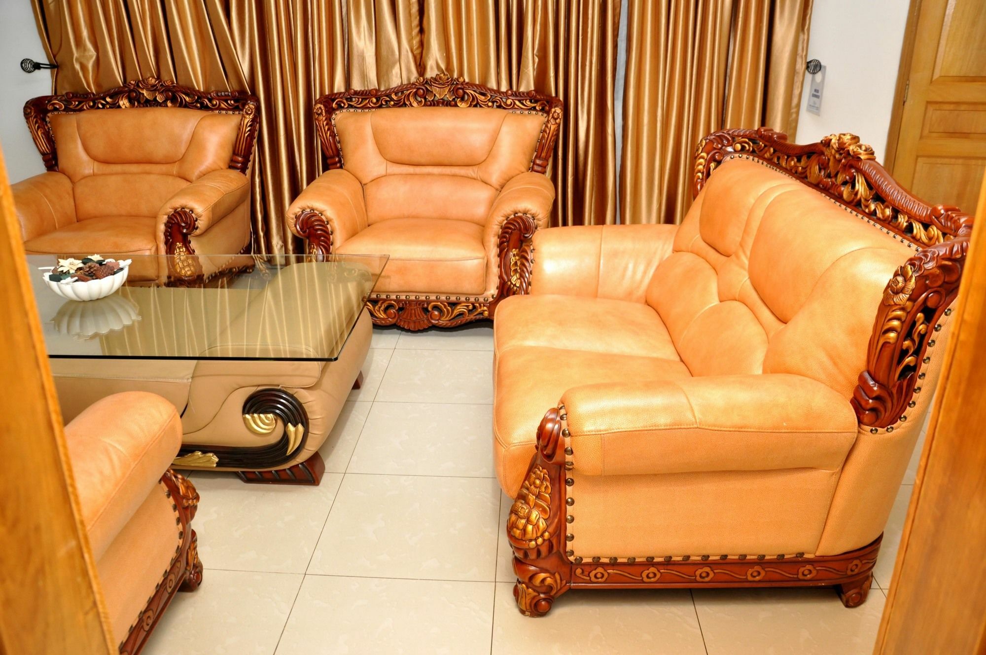 The Habitat Suites International Lagos Exterior foto